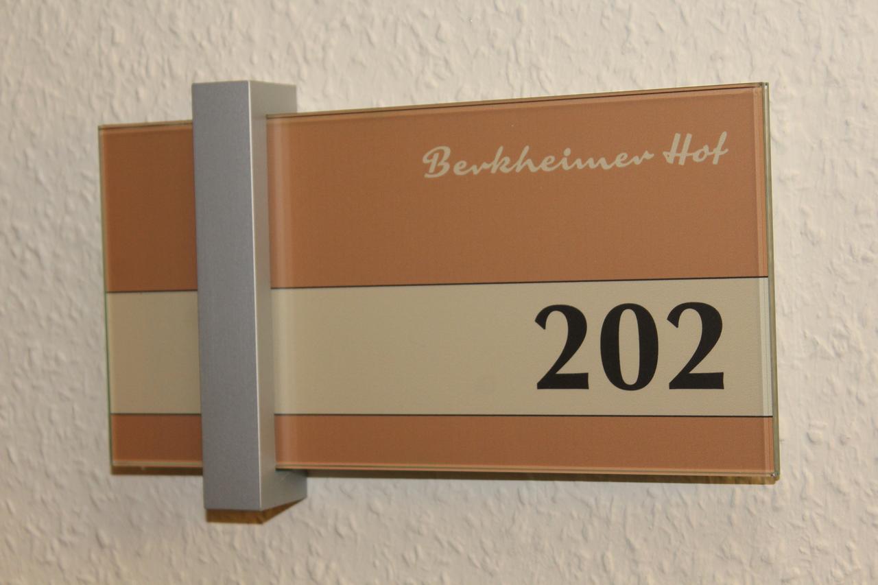 Hotel Berkheimer Hof Esslingen am Neckar Esterno foto